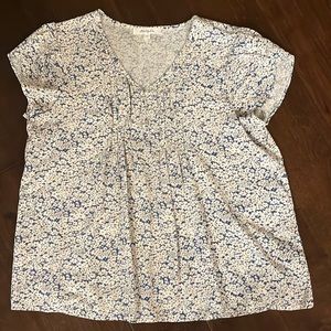 Pleated V-Neck Floral Tee - Blue and White